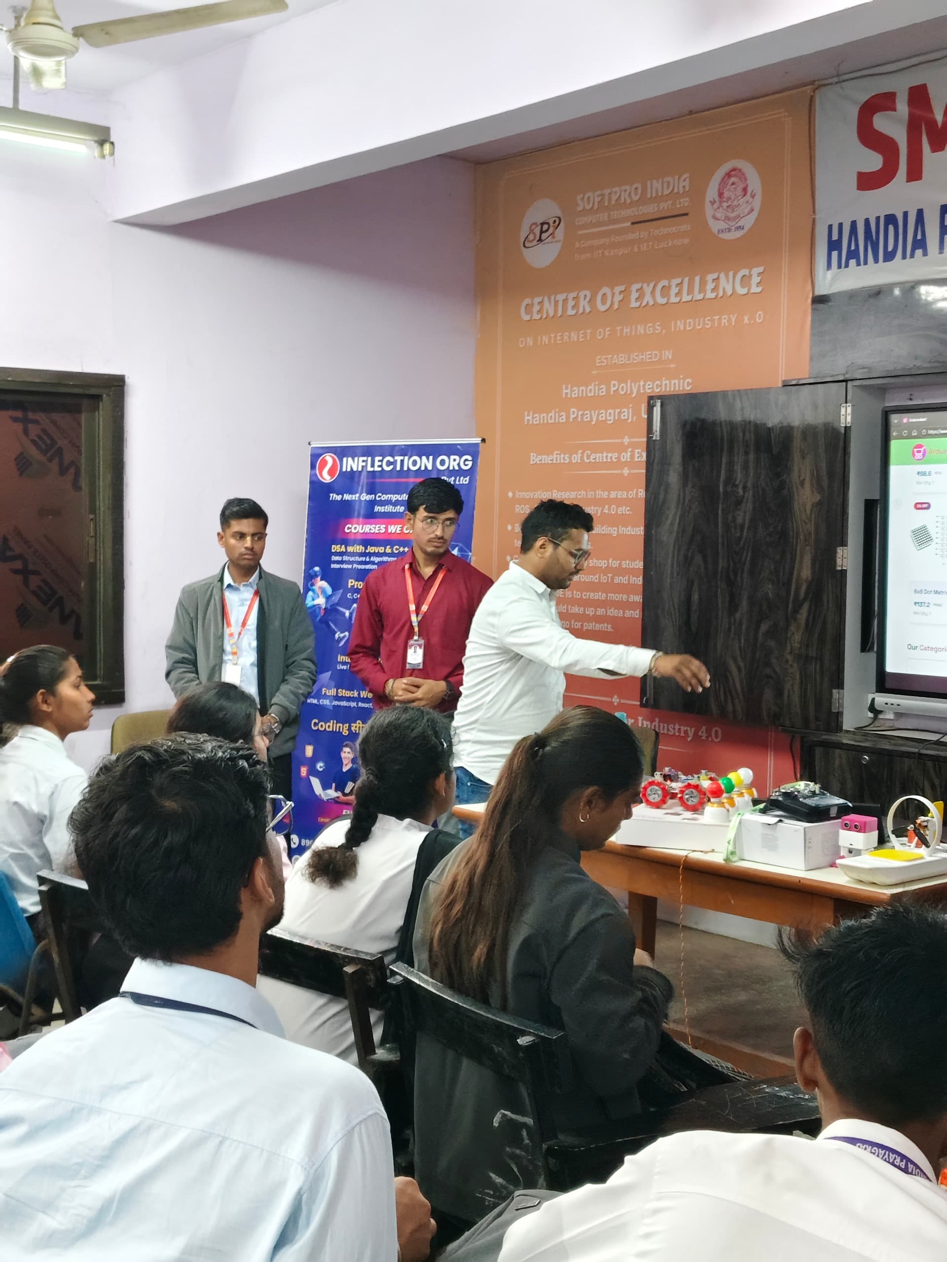 Project Exhibition in handia 